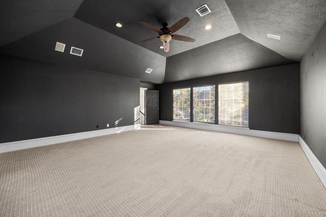 2031 Pecan Trail Drive, Richmond, TX 77406