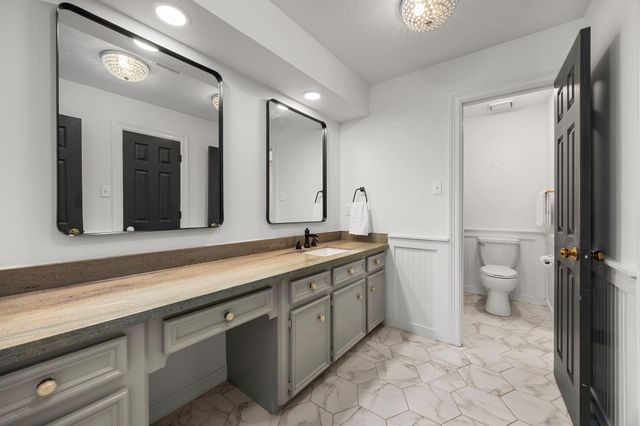 2031 Pecan Trail Drive, Richmond, TX 77406