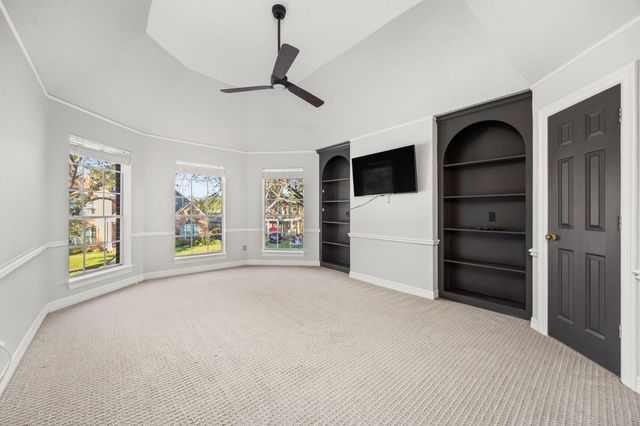 2031 Pecan Trail Drive, Richmond, TX 77406