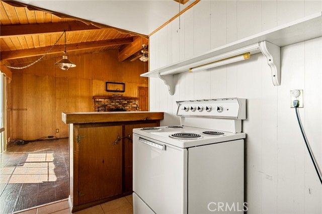 30509 Live Oak, Running Springs, CA 92382