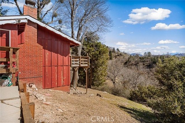 30509 Live Oak, Running Springs, CA 92382