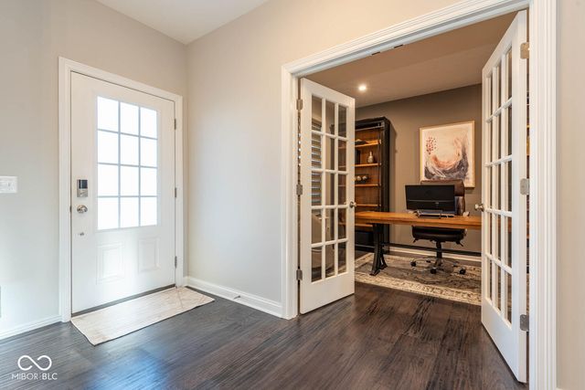 5149 Oak Ridge Trail, Columbus, IN 47201