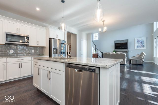 5149 Oak Ridge Trail, Columbus, IN 47201