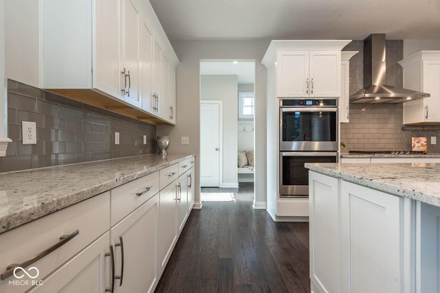 5149 Oak Ridge Trail, Columbus, IN 47201