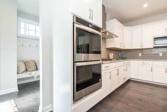 5149 Oak Ridge Trail, Columbus, IN 47201