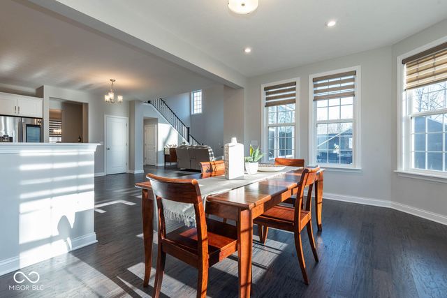 5149 Oak Ridge Trail, Columbus, IN 47201