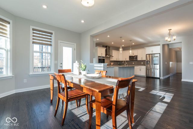 5149 Oak Ridge Trail, Columbus, IN 47201