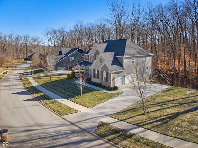 5149 Oak Ridge Trail, Columbus, IN 47201
