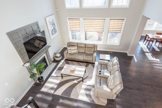 5149 Oak Ridge Trail, Columbus, IN 47201