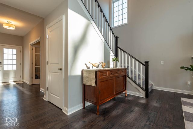 5149 Oak Ridge Trail, Columbus, IN 47201