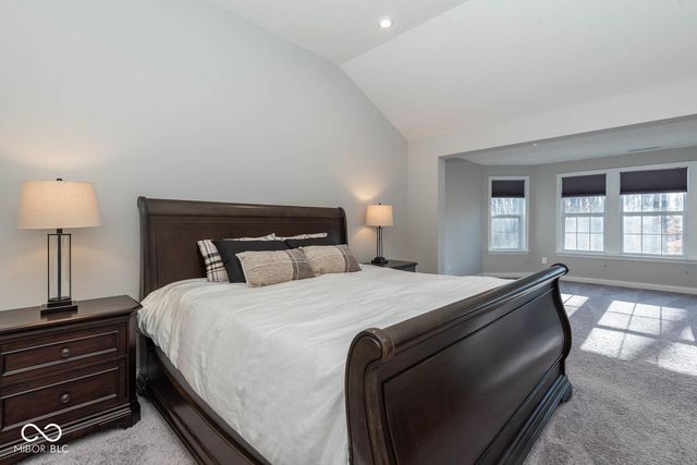 5149 Oak Ridge Trail, Columbus, IN 47201