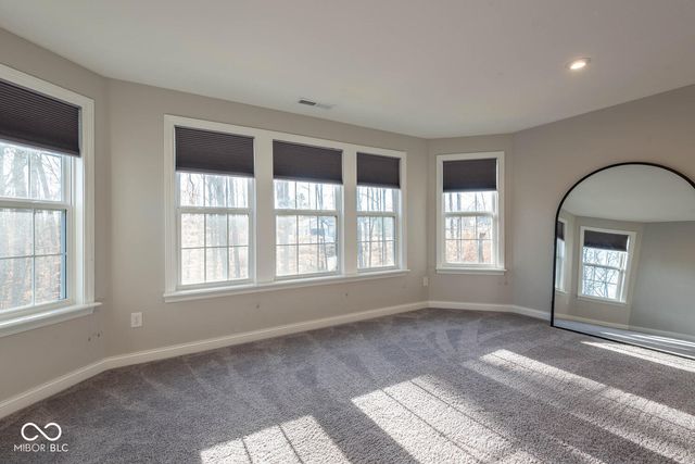 5149 Oak Ridge Trail, Columbus, IN 47201