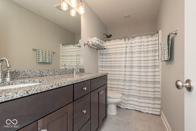 5149 Oak Ridge Trail, Columbus, IN 47201