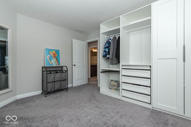 5149 Oak Ridge Trail, Columbus, IN 47201