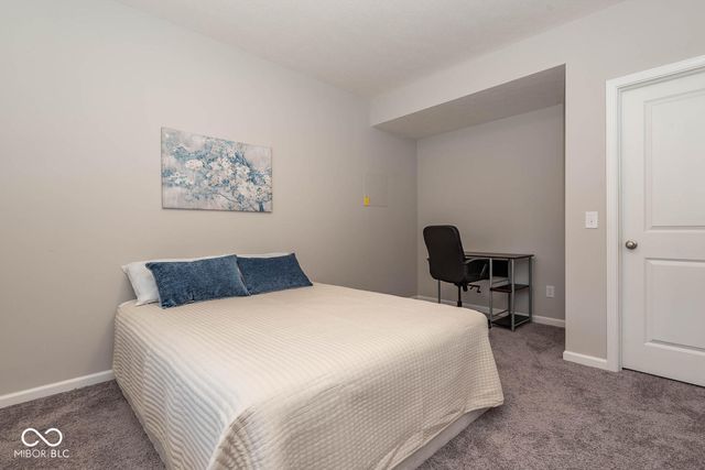 5149 Oak Ridge Trail, Columbus, IN 47201