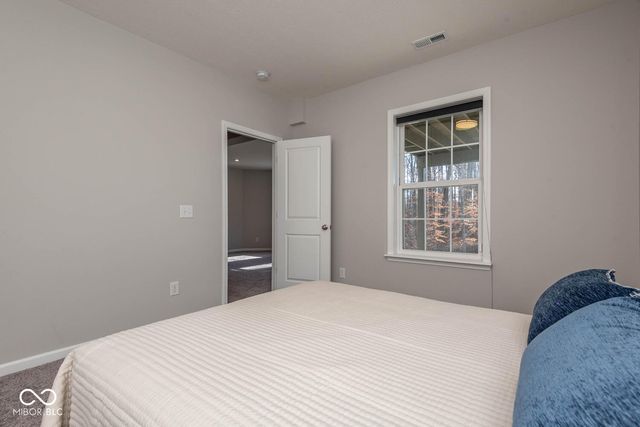 5149 Oak Ridge Trail, Columbus, IN 47201