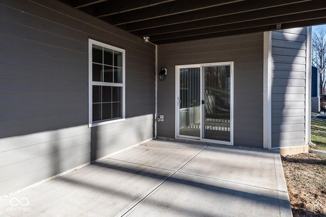 5149 Oak Ridge Trail, Columbus, IN 47201