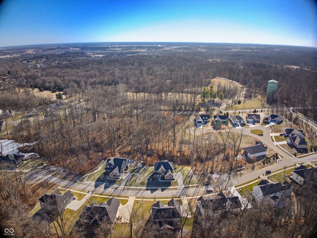 5149 Oak Ridge Trail, Columbus, IN 47201