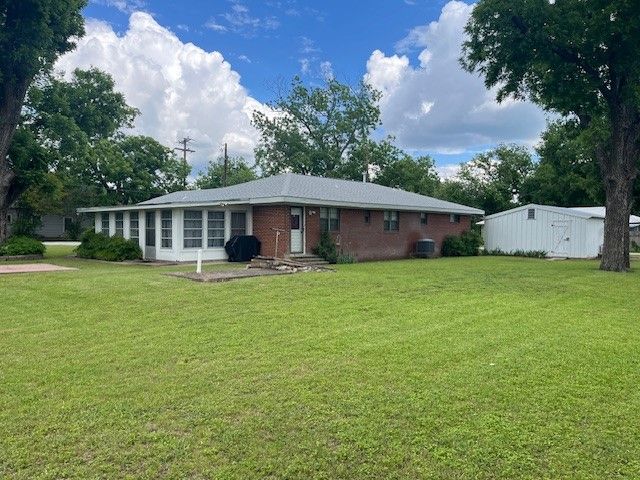 602 West Street, Hico, TX 76457