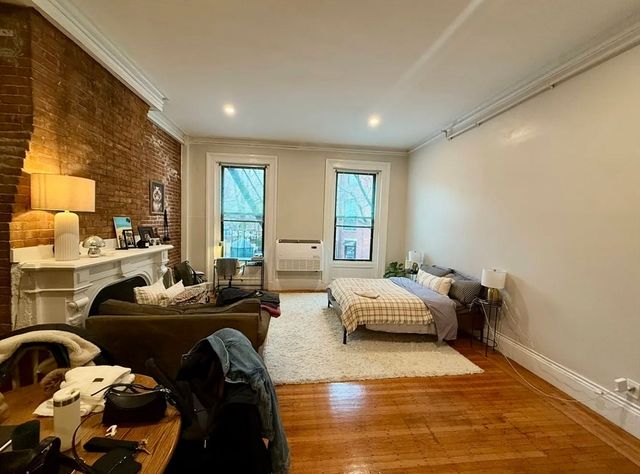 114 Marlborough St 1R, Boston, MA 02116