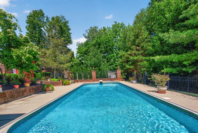 4848 Pleasant Grove Road, Lexington, KY 40515