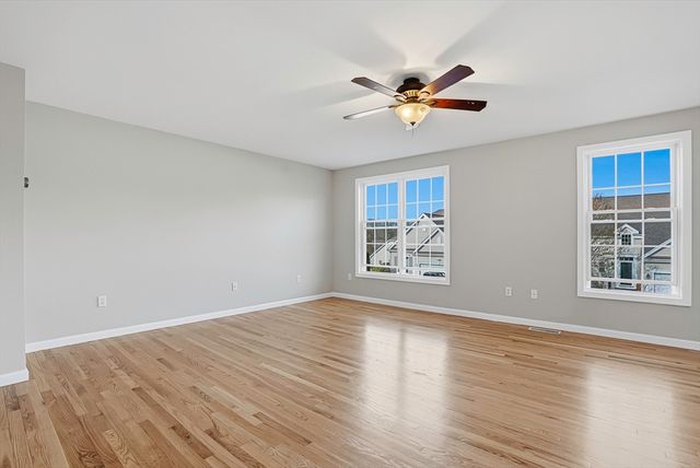 69 Buttercup Ln 69, Grafton, MA 01560