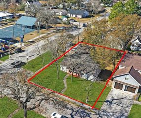 1738 Lamonte Ln Lane, Houston, TX 77018