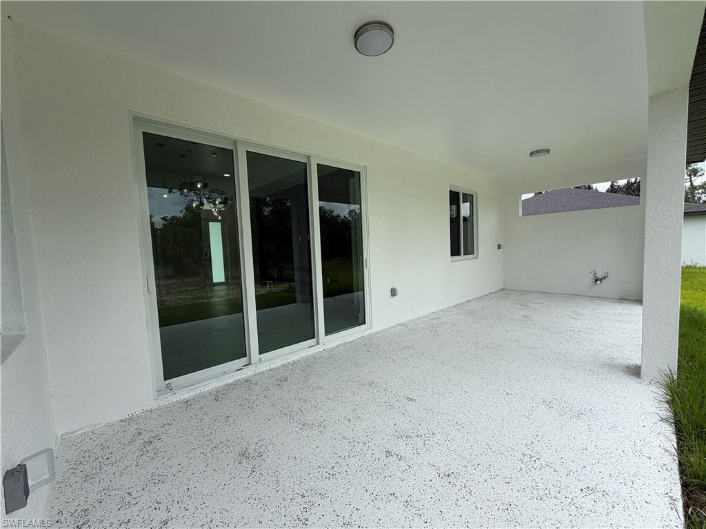 1013 Lincoln AVE, LEHIGH ACRES, FL 33972 — photo 4