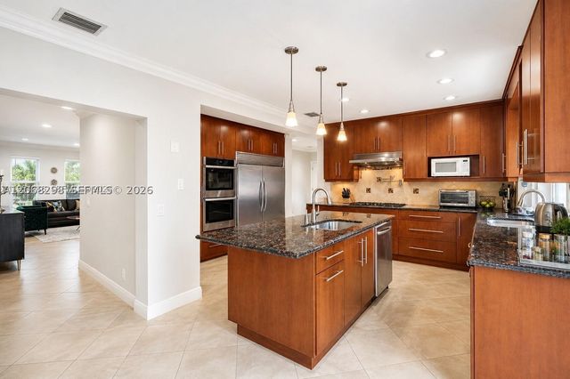 3671 N 47th Ave, Hollywood, FL 33021