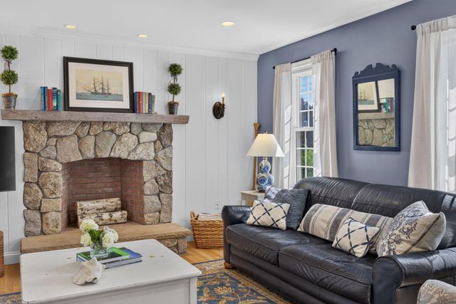 49 Wood Avenue, Sandwich, MA 02563