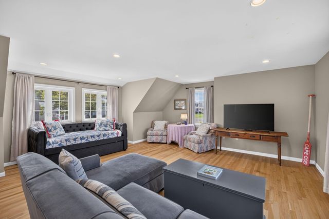 49 Wood Avenue, Sandwich, MA 02563