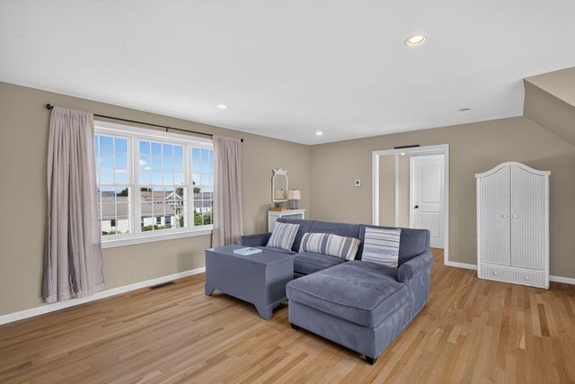 49 Wood Avenue, Sandwich, MA 02563