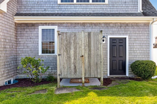 49 Wood Avenue, Sandwich, MA 02563
