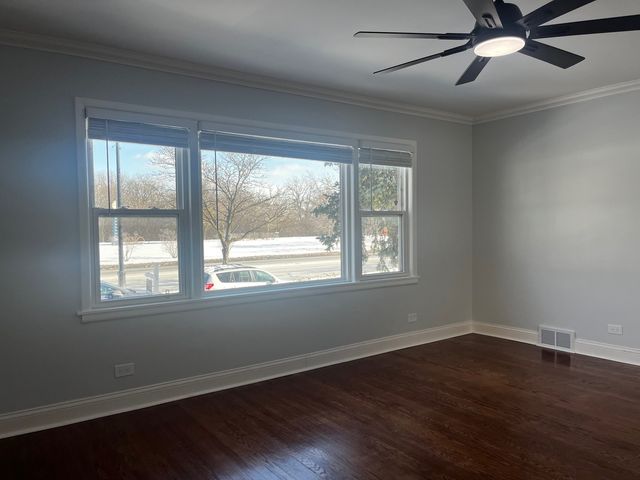 6522 N Spaulding Avenue 2, Lincolnwood, IL 60712