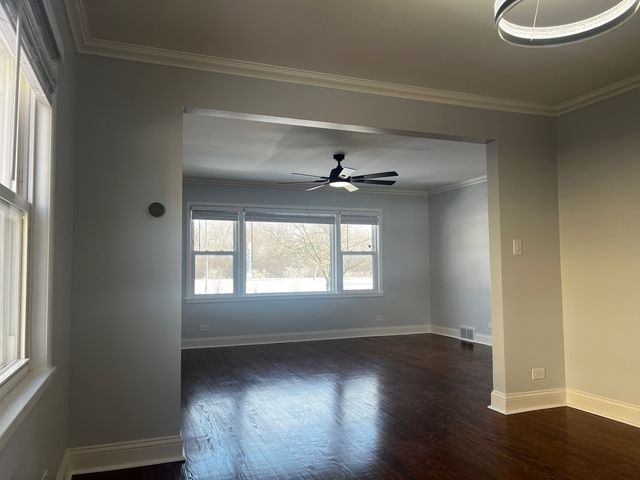 6522 N Spaulding Avenue 2, Lincolnwood, IL 60712