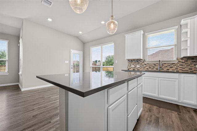 305 Brocks Court, Montgomery, TX 77356
