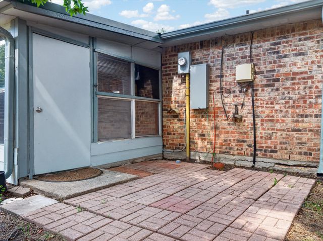 2935 Rolling Hills Drive, Carrollton, TX 75007
