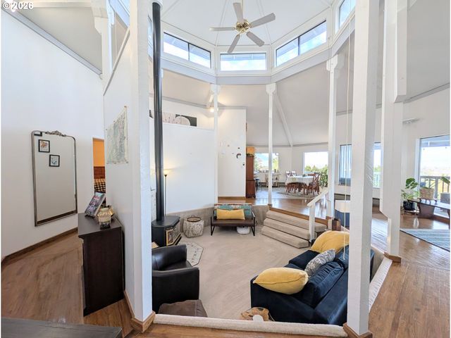 403 ALLIUM St, La Grande, OR 97850