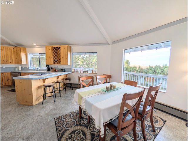 403 ALLIUM St, La Grande, OR 97850