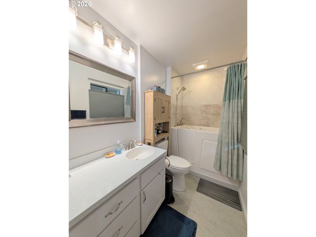 403 ALLIUM St, La Grande, OR 97850