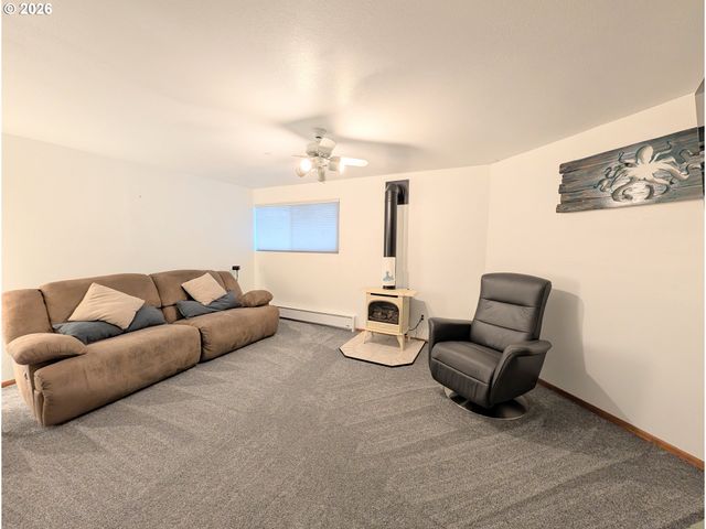 403 ALLIUM St, La Grande, OR 97850