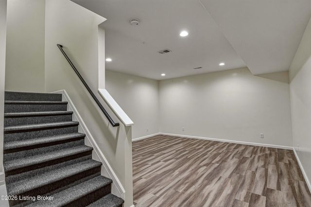 9511 Civic Way, Prospect, KY 40059