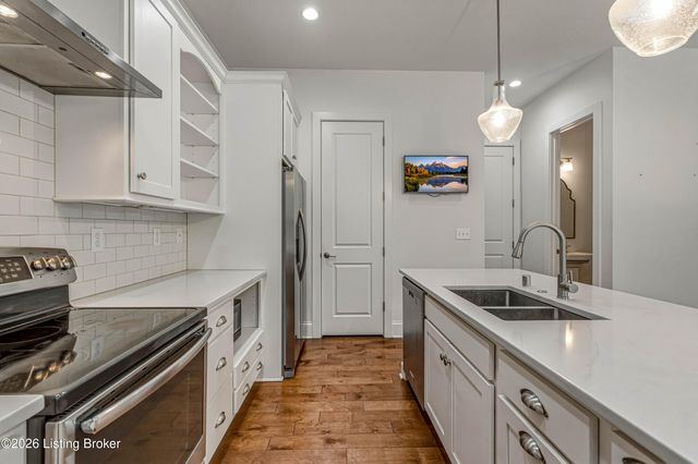 9511 Civic Way, Prospect, KY 40059