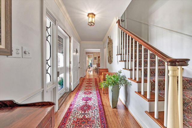 2438 Robin Hood RD, Roanoke, VA 24014