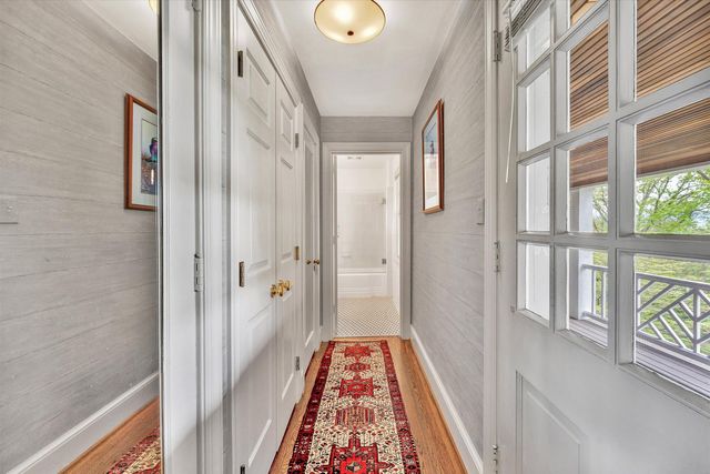 2438 Robin Hood RD, Roanoke, VA 24014