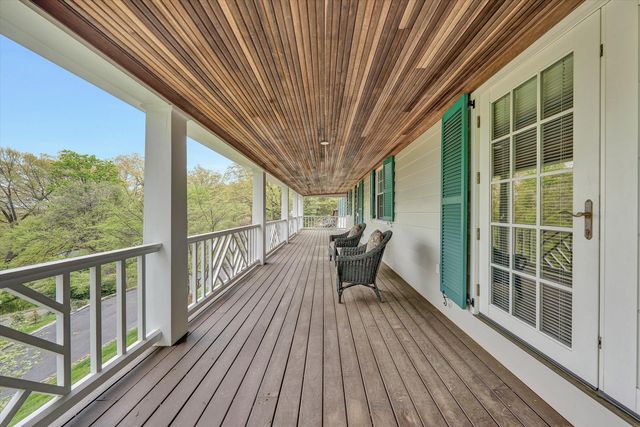 2438 Robin Hood RD, Roanoke, VA 24014