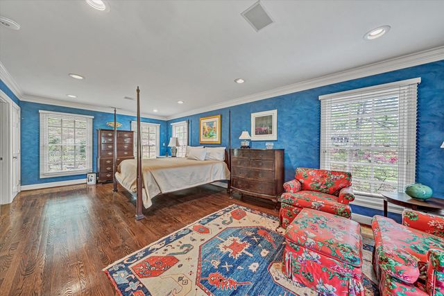 2438 Robin Hood RD, Roanoke, VA 24014