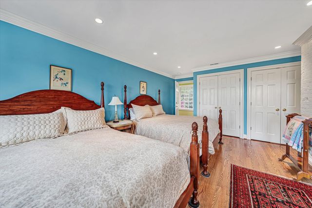 2438 Robin Hood RD, Roanoke, VA 24014