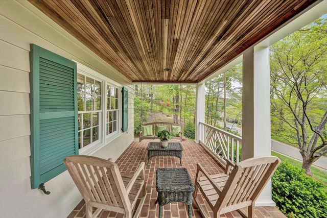 2438 Robin Hood RD, Roanoke, VA 24014