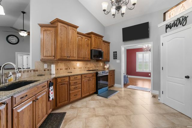 12648 W 00 NS, Russiaville, IN 46979
